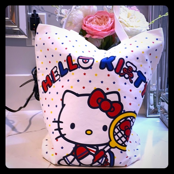Hello Kitty Tote in Canvas